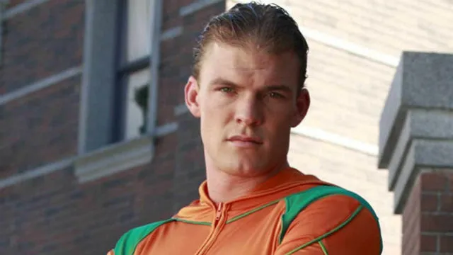 泰坦（Titans）的艾倫·里奇森（Alan Ritchson）在無限地球上幾乎處於危機中